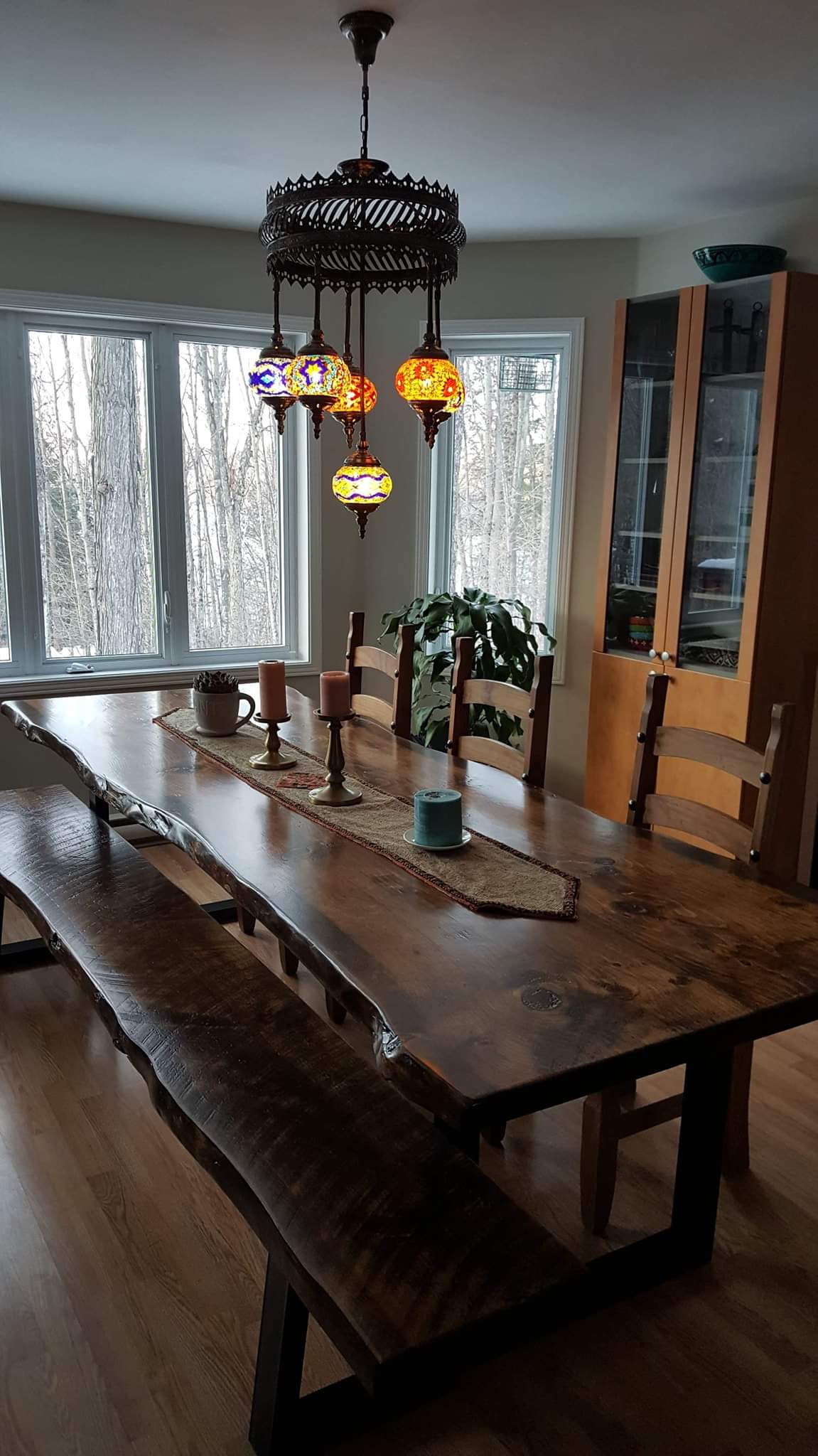 8' Canadian Liveedge Dining Table & Bench